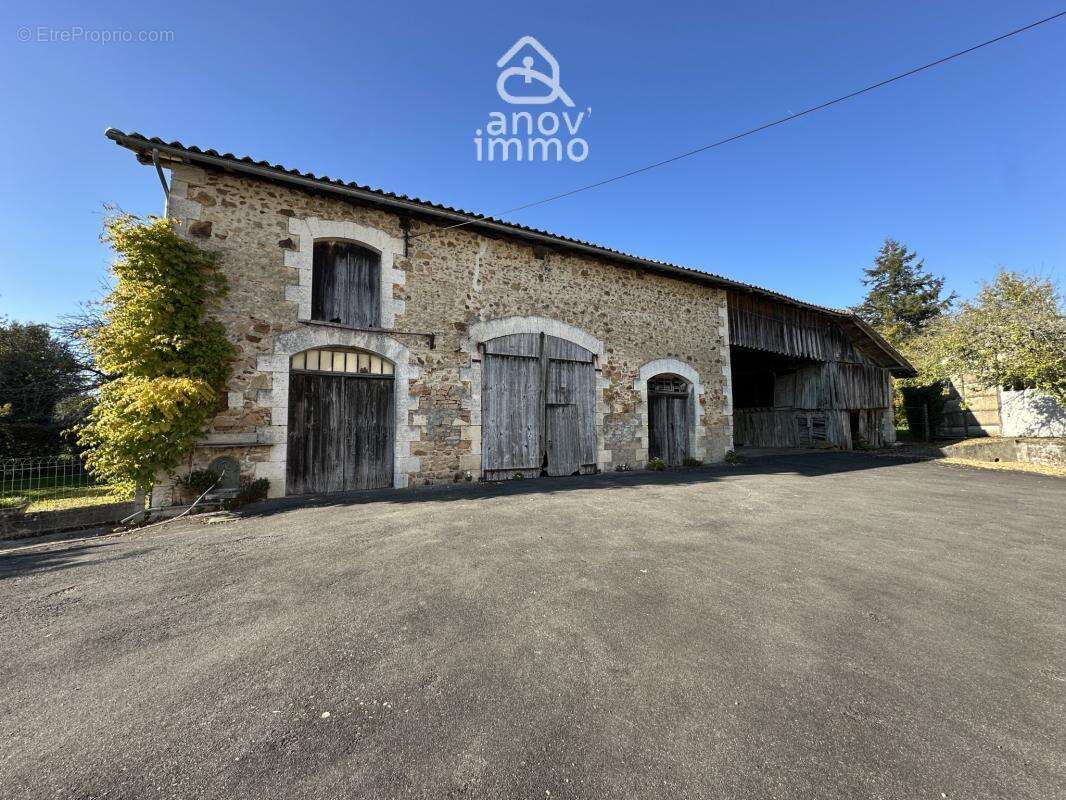 Maison 8 pièces 198 m2 MASSIGNAC - photo 19