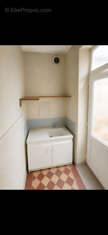 Appartement à PARIS-20E