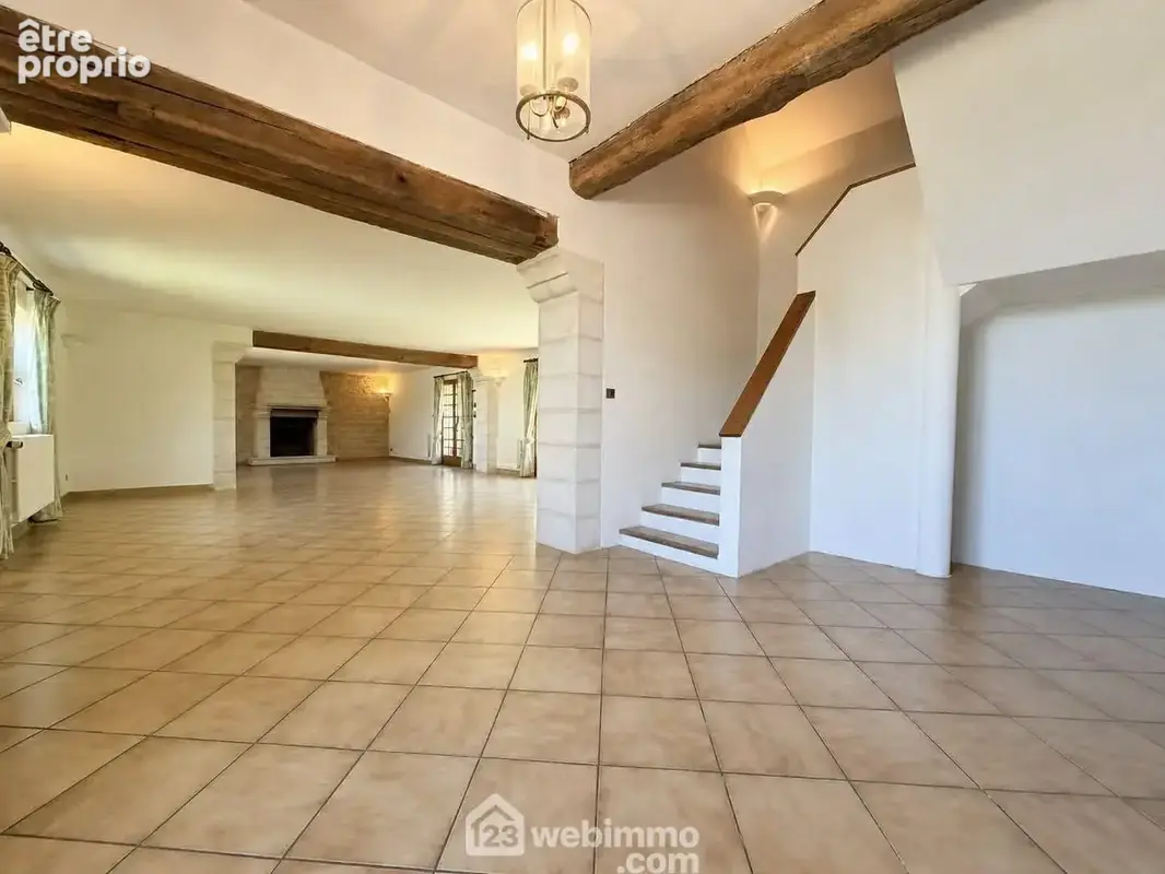 Une vaste entrée de 10 m²