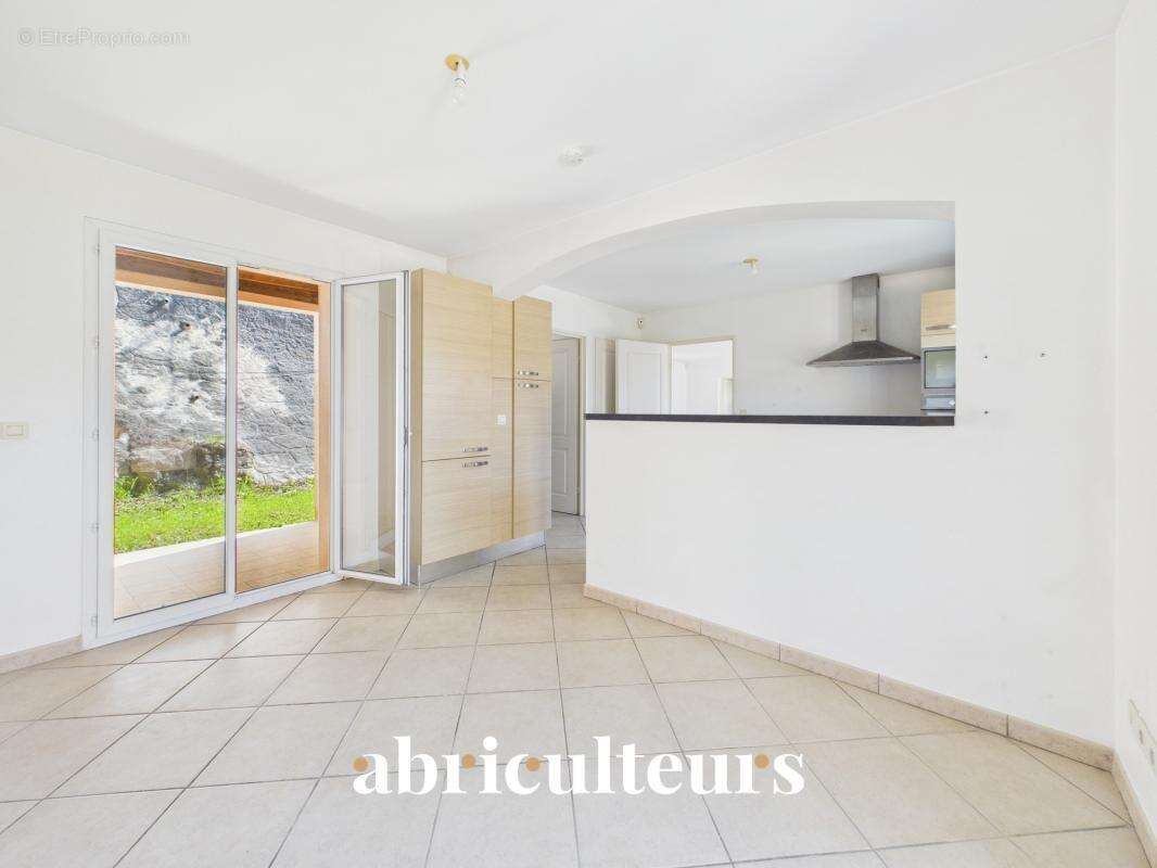 Maison à MARSEILLE-12E