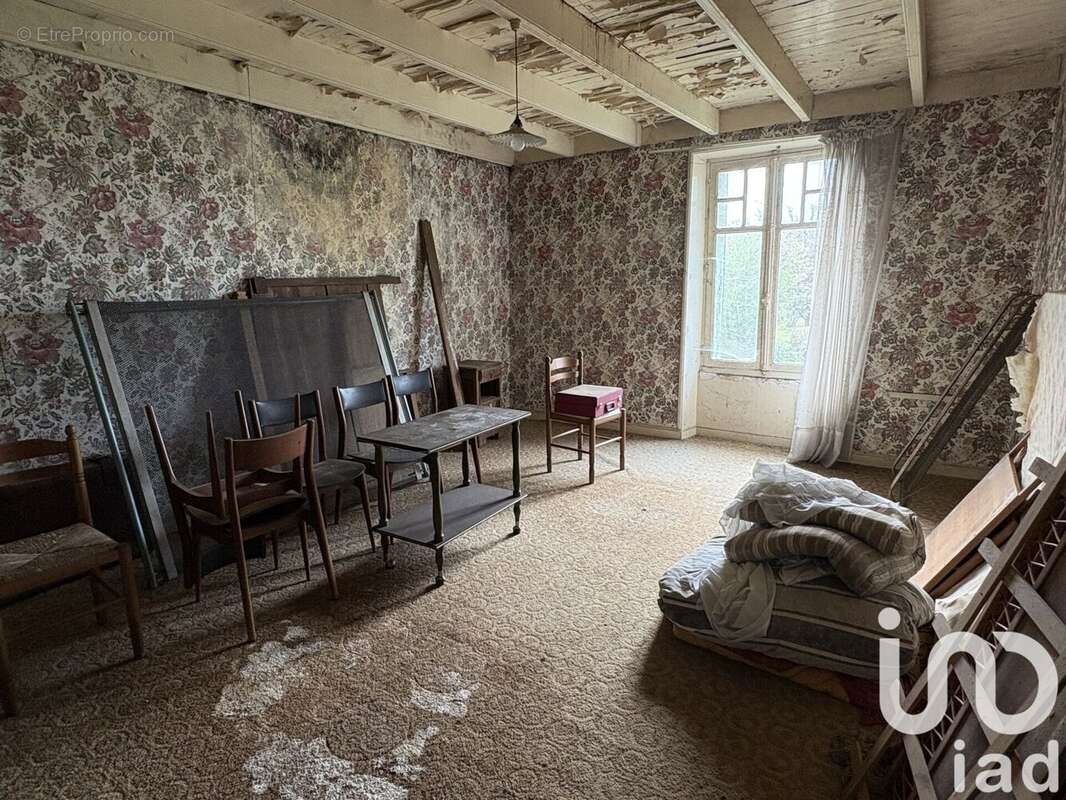 Photo 8 - Maison à VOUHE