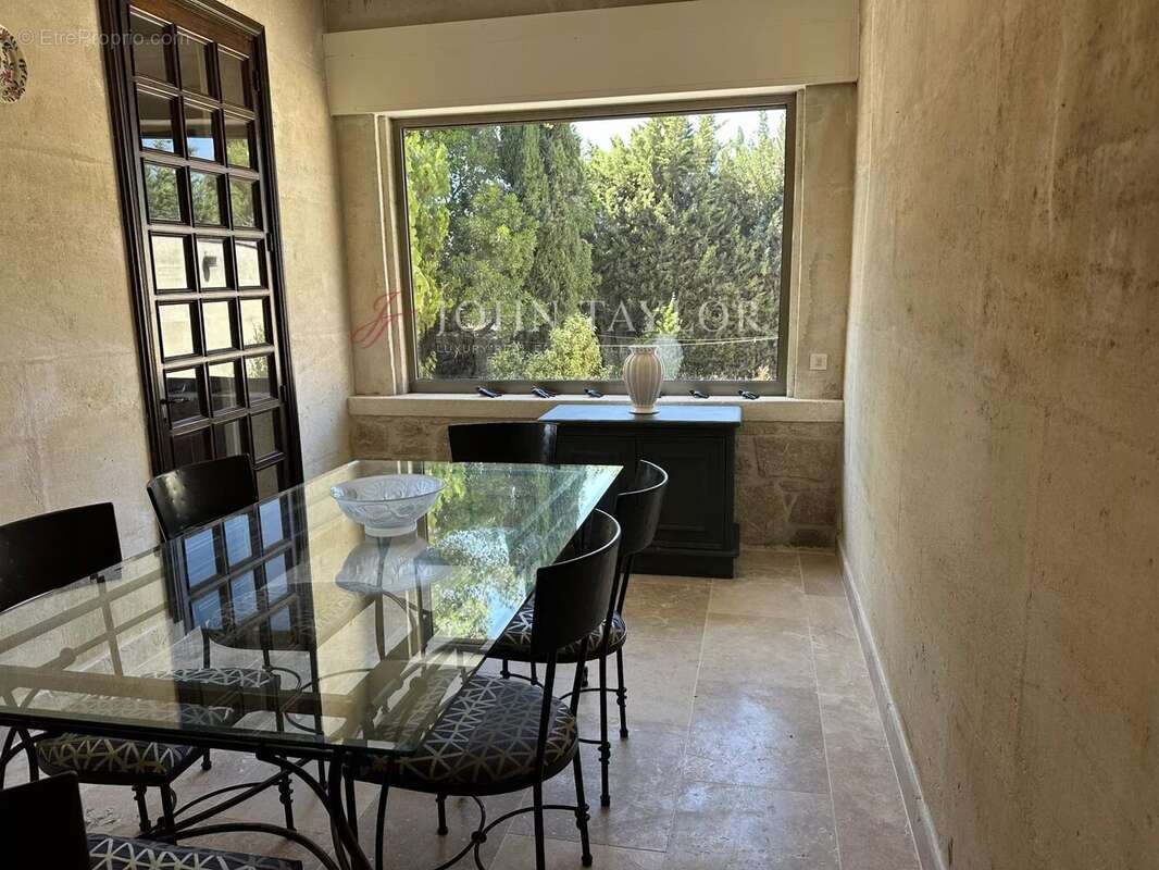 Fontvieille - Maison en pierre avec piscine - photo 9