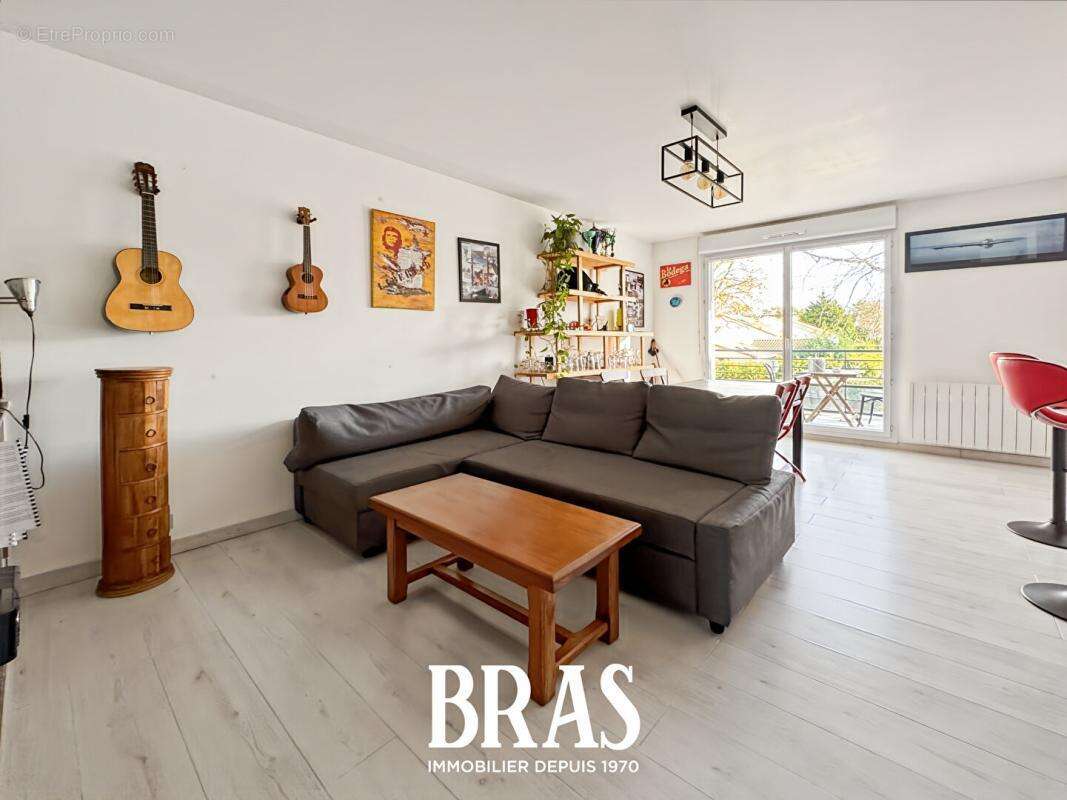 Appartement à REZE