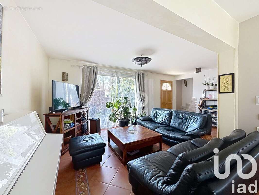 Photo 2 - Maison à SARTROUVILLE