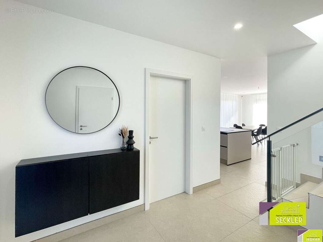 Maison à SAINTE-CROIX-EN-PLAINE