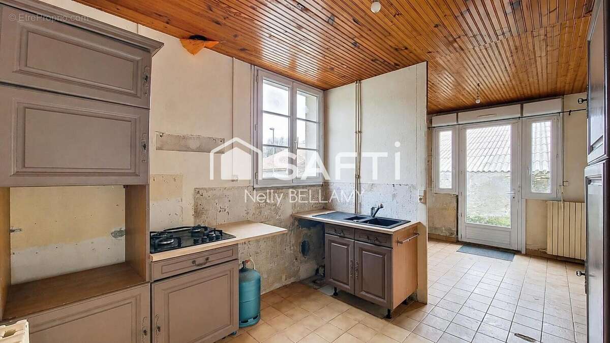 Photo 3 - Maison à VENANSAULT