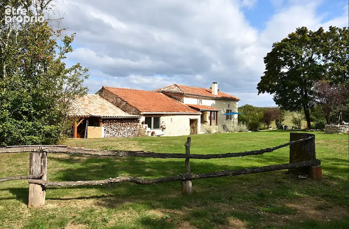 Photo Maison à Mauroux au prix de 432 500€