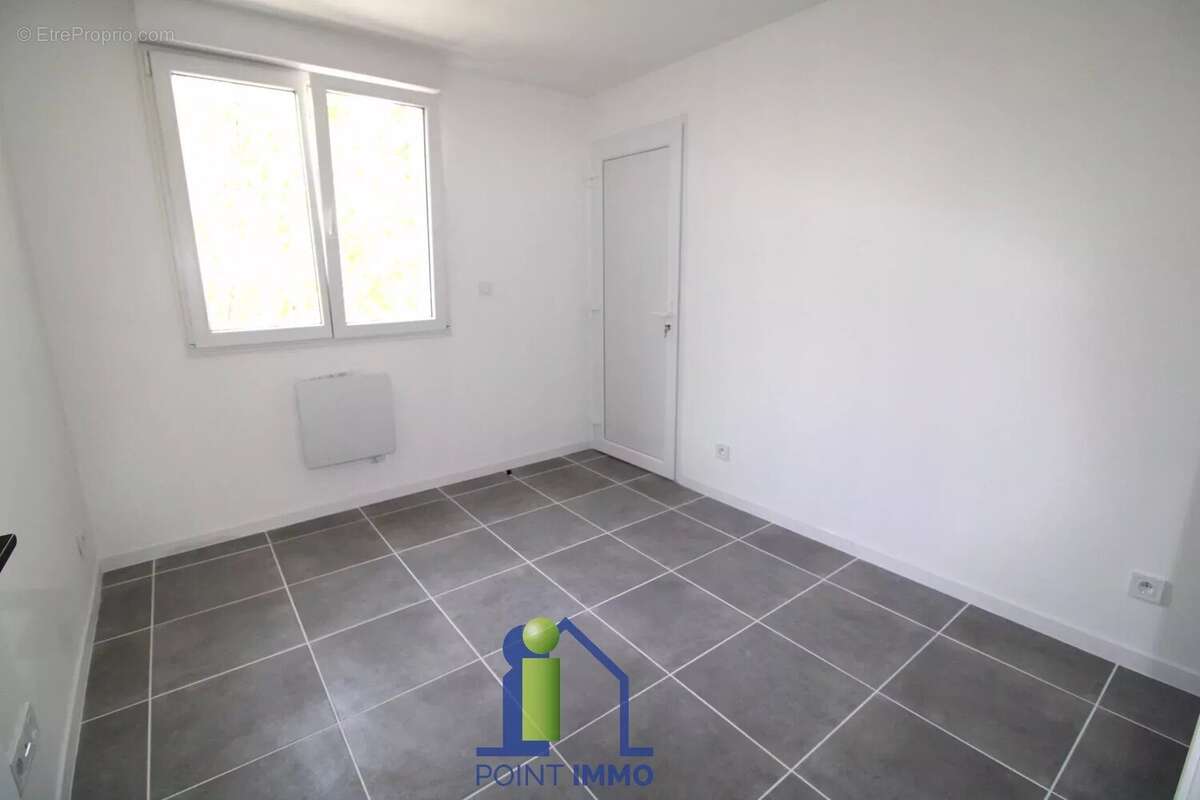 Appartement à MARSEILLE-9E
