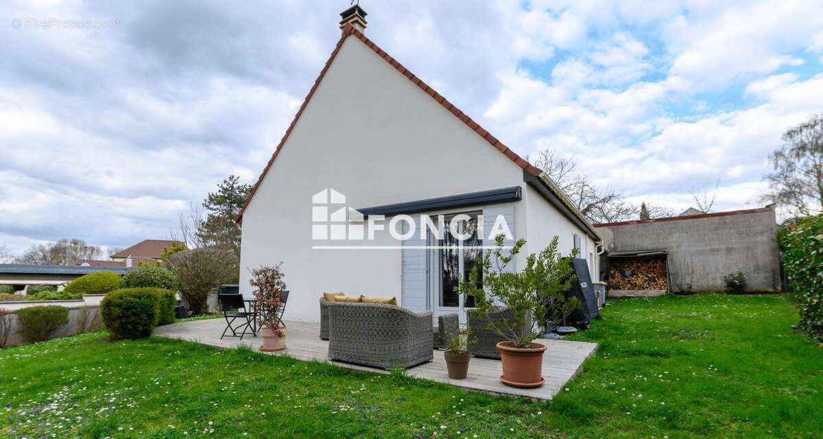 Maison à BUSSY-SAINT-GEORGES