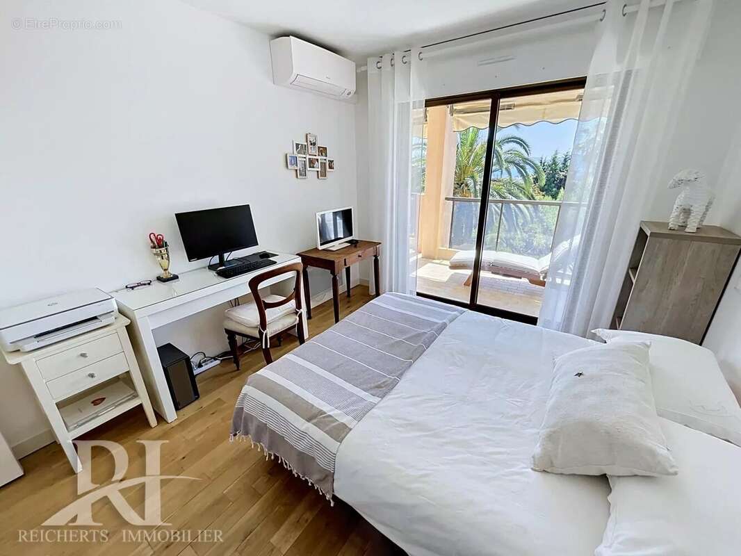 Appartement à LE CANNET