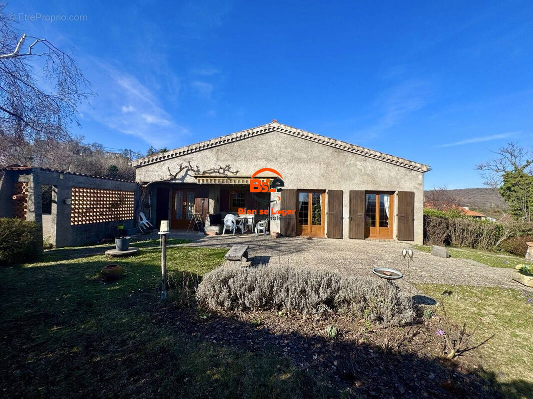 Maison à CHATEAUGAY