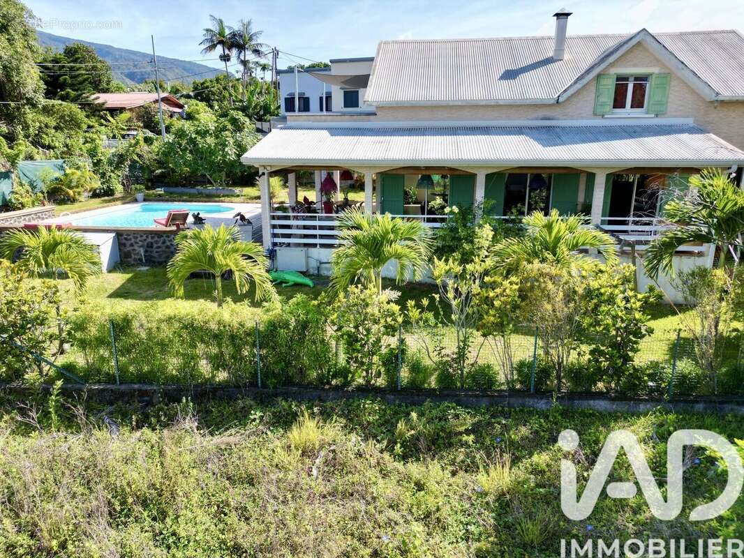 Photo 3 - Maison à LE TAMPON