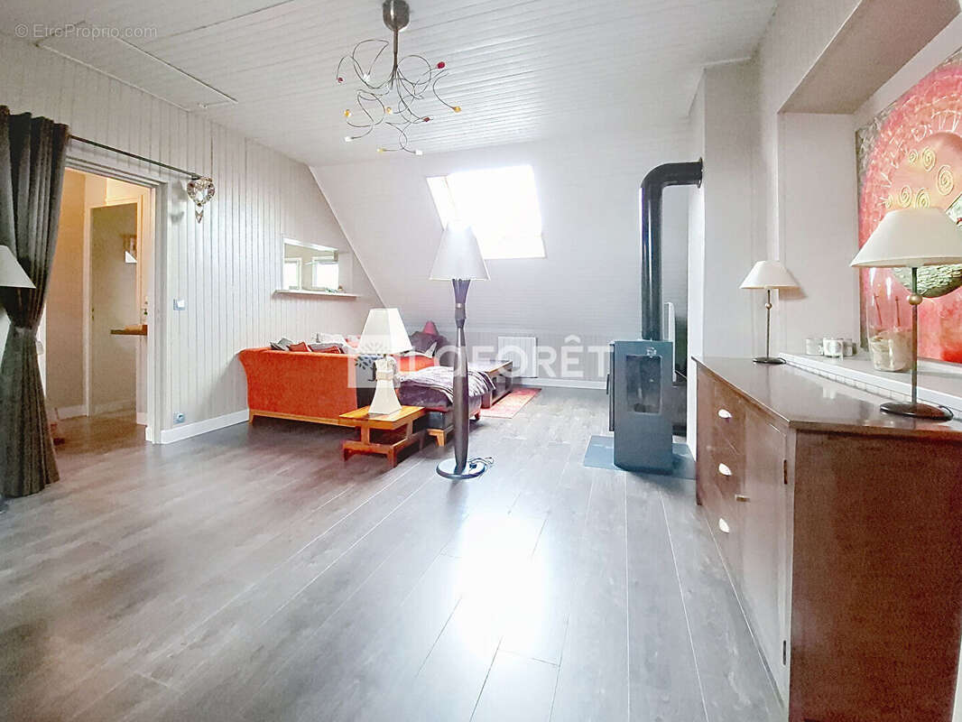 Appartement à BAILLY-ROMAINVILLIERS