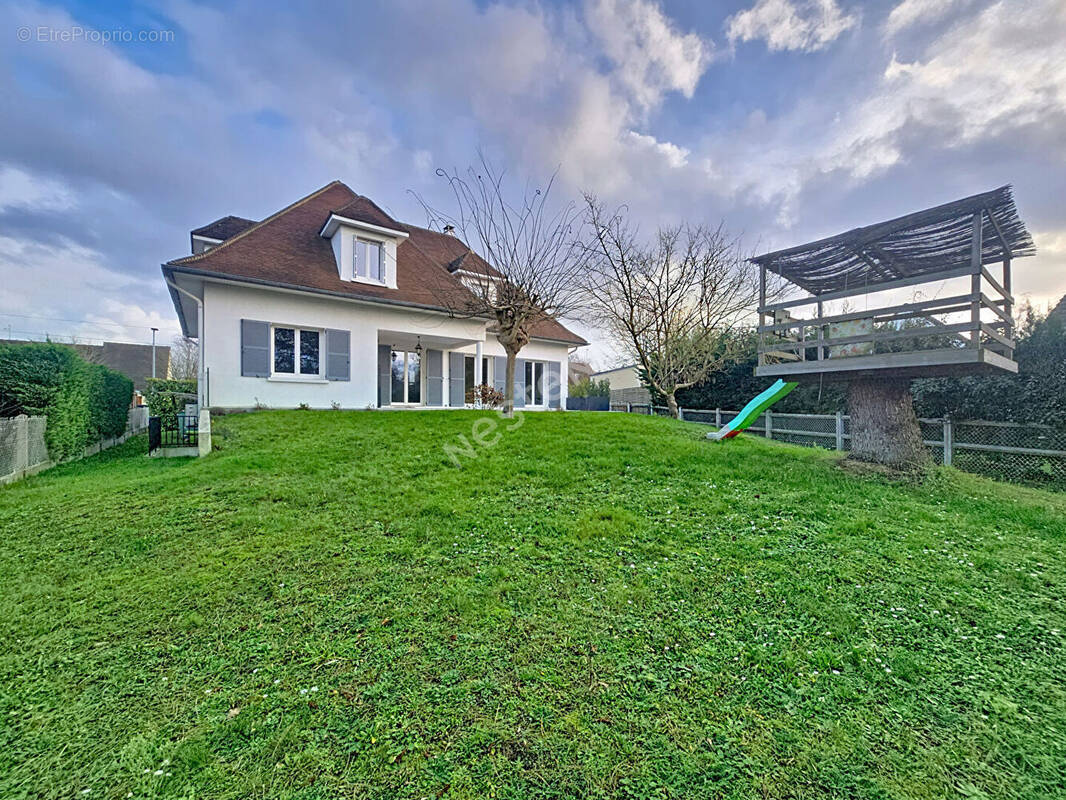 Maison à ORRY-LA-VILLE