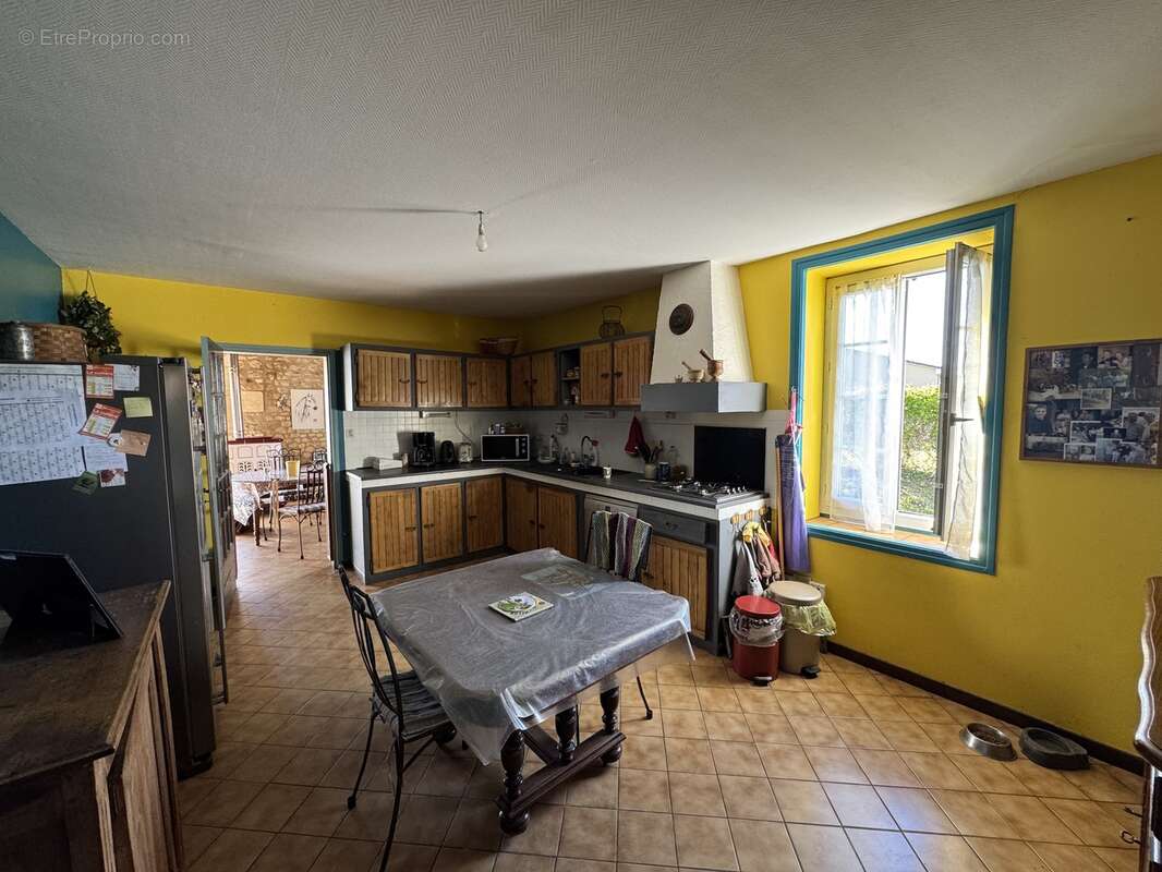 Maison 201 m² à Berneuil  - photo 38