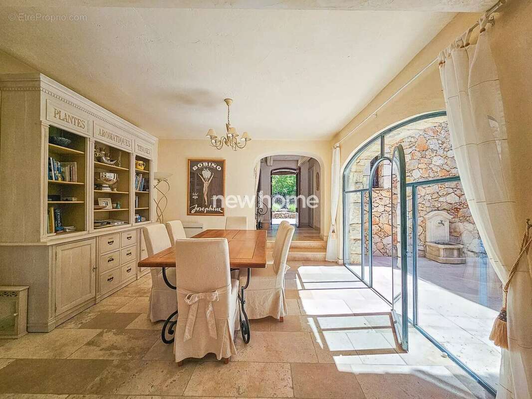 Maison à TOURTOUR