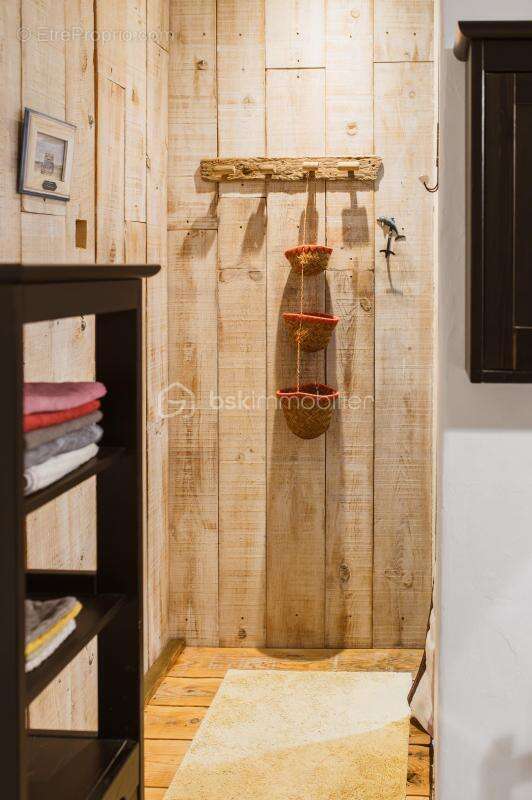 Maison à VILLAINES-LES-ROCHERS