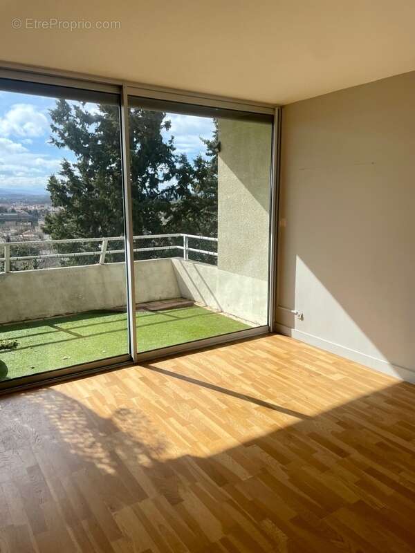 Appartement à vendre 5 pièces CARCASSONNE 105m2 environ (11) 3 chambres avec 2 terrasses et deux places de parking - photo 10