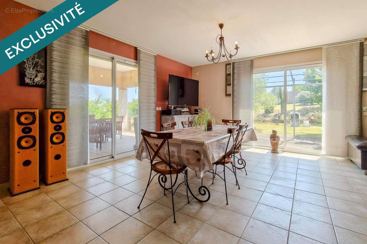 Maison 145 m² à Saint-Salvy  - photo 6