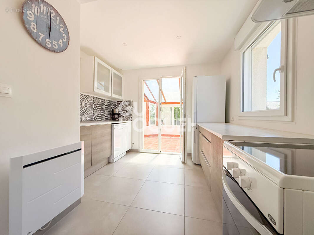 Maison à DEMOUVILLE