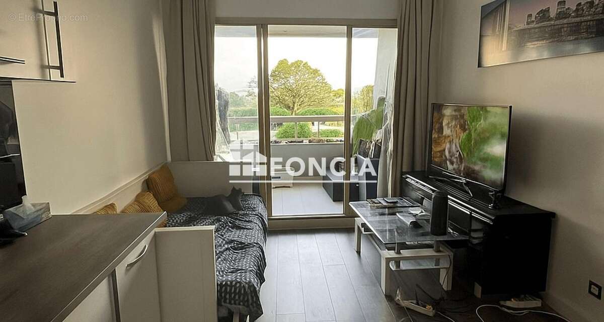 Appartement à VILLENEUVE-LOUBET
