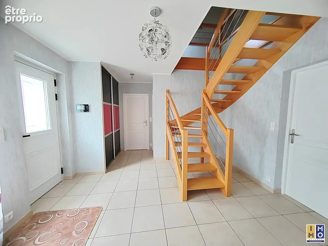 Maison 4 pièces 136 m² à vendre à Vierzon (18100) - photo 5