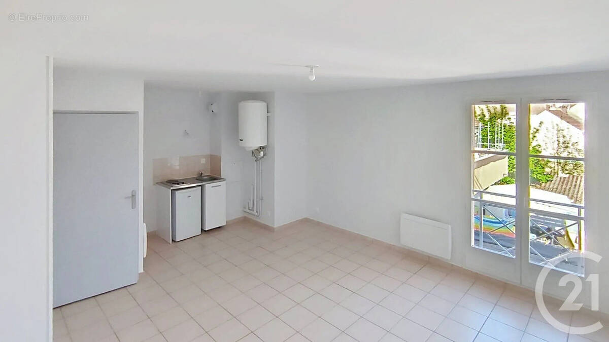 Appartement à BRIE-COMTE-ROBERT