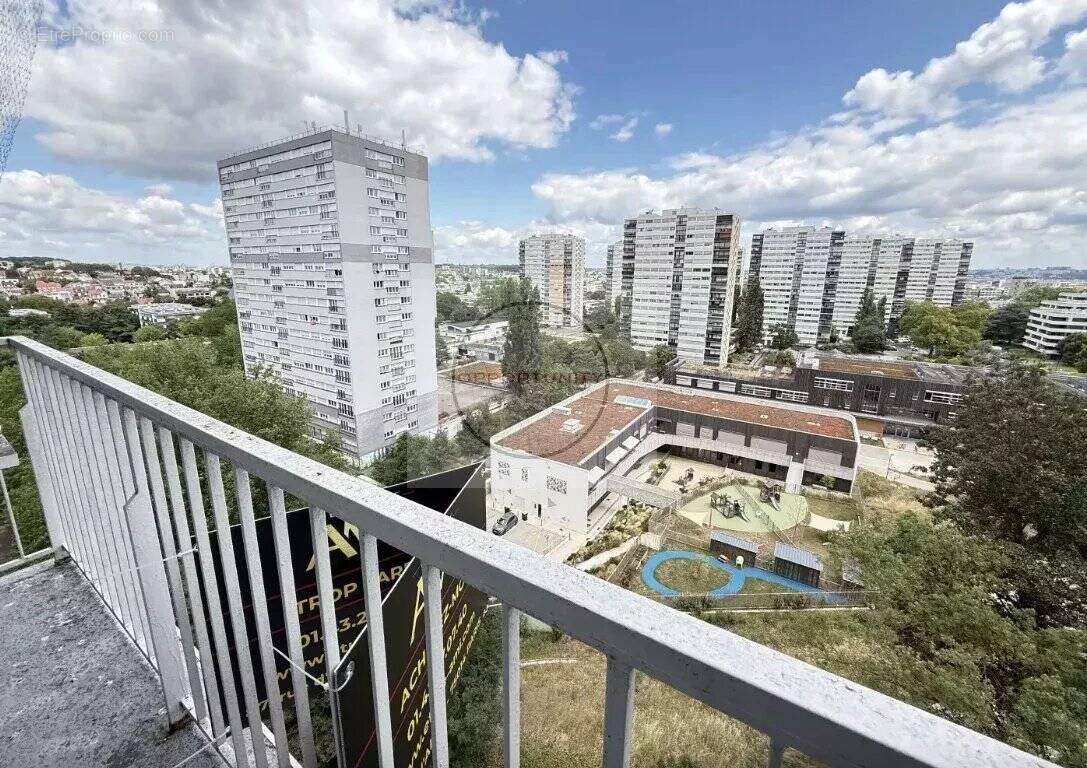 Appartement à FONTENAY-SOUS-BOIS