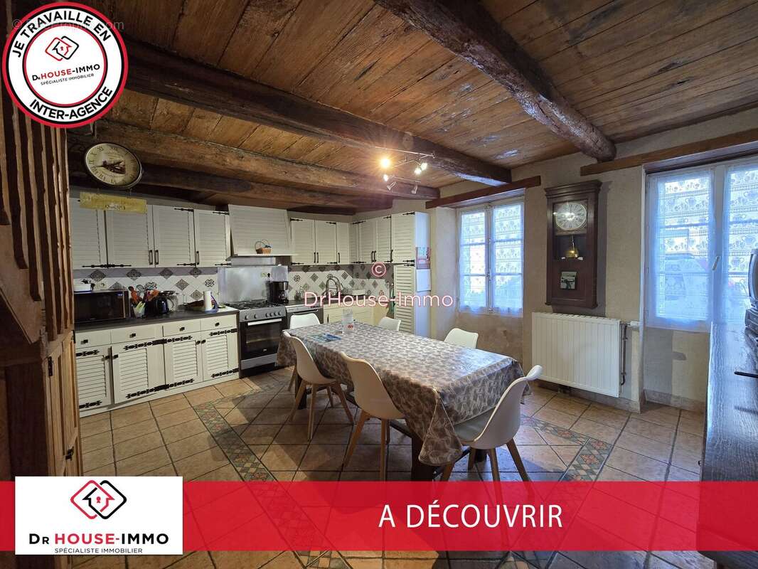 Maison à LA MOTHE-SAINT-HERAY