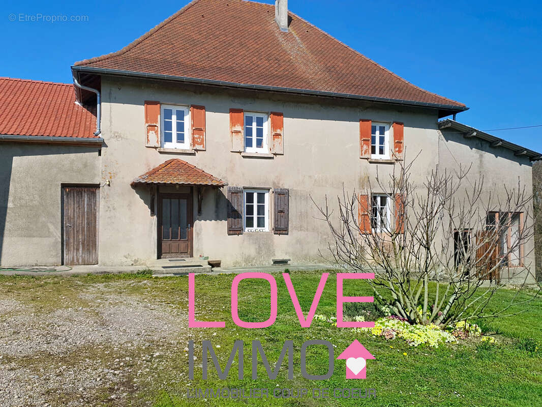 *** SOUS OFFRE ***  ENSEMBLE IMMOBILIER Maison dauphinoise de 179 m2 avec de nombreuses dépendances - photo 4