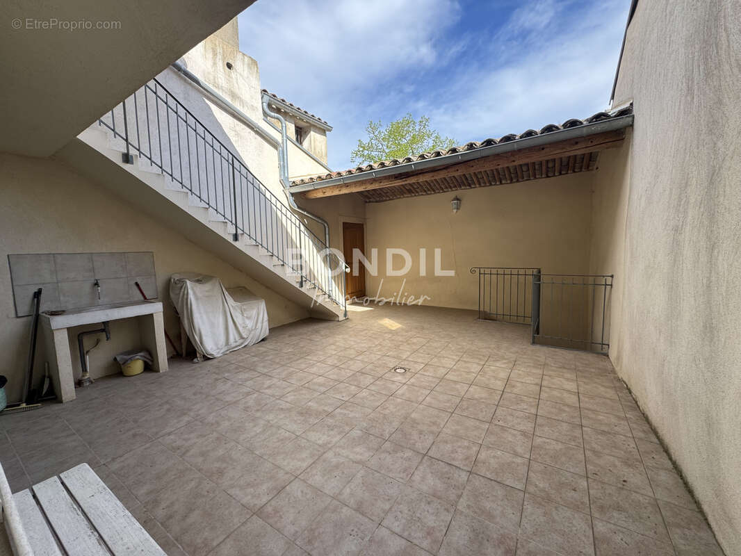 Appartement à PERTUIS