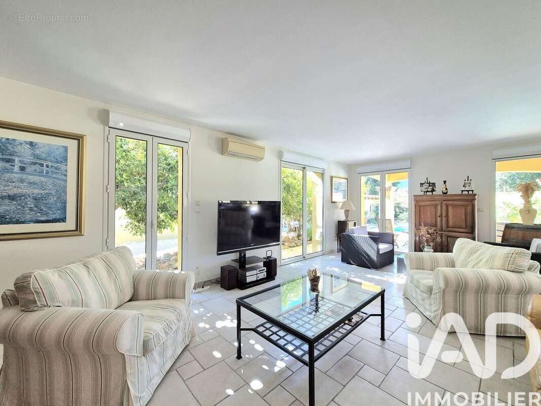 Maison 245 m² à Espira-De-L'agly  - photo 5