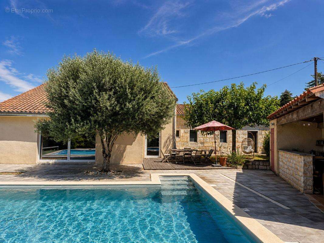 A vendre, superbe maison type provençale à Champcevinel 24750 - photo 16