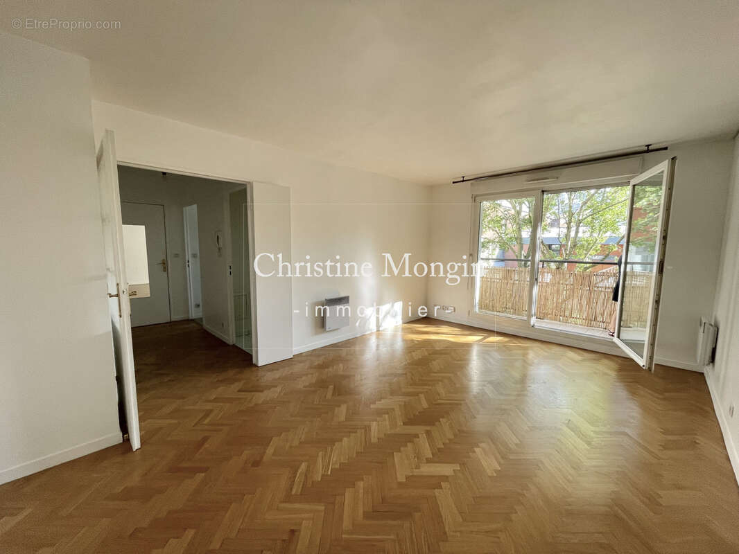 2 Pièces 46m2 à vendre avec balcon et parking en sus. RUEIL-MALMAISON - photo 3