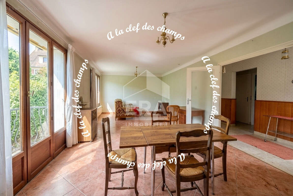 Maison à BURES-SUR-YVETTE