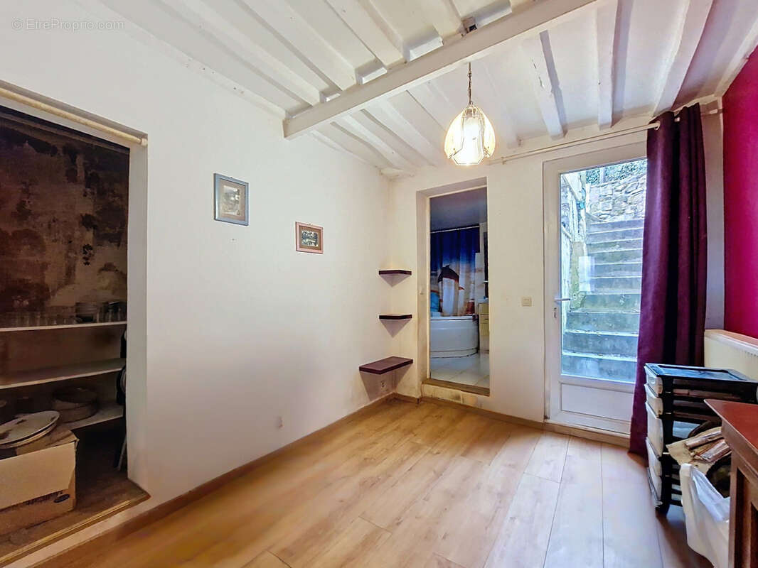 Maison à MARINES