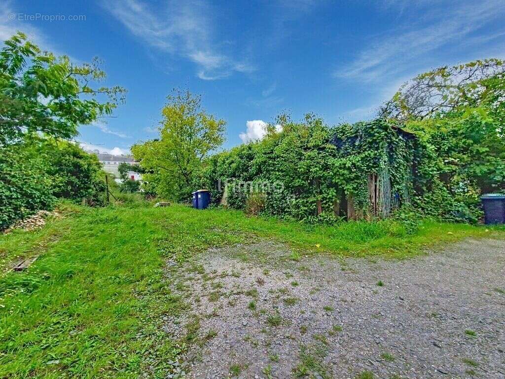 Maison à PONT-DE-BUIS-LES-QUIMERCH