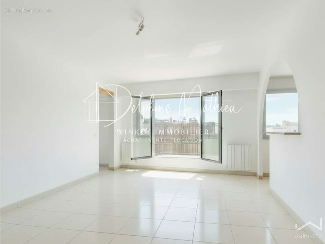 Appartement à PARIS-15E