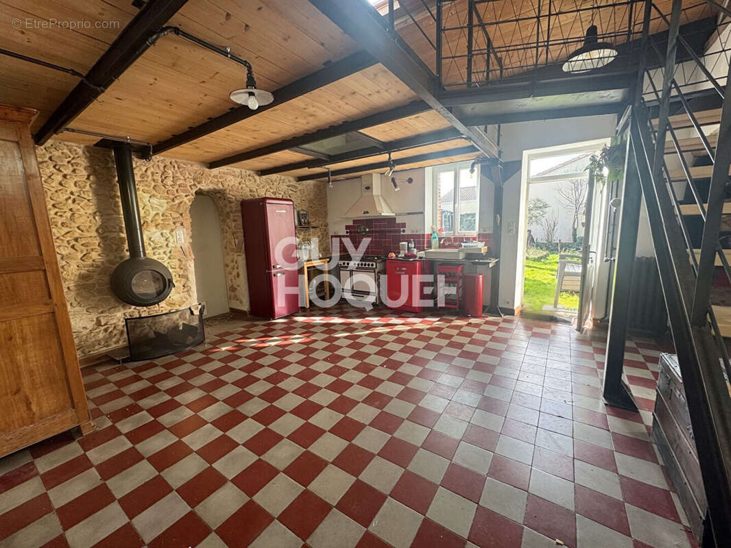 Maison à SALLERTAINE