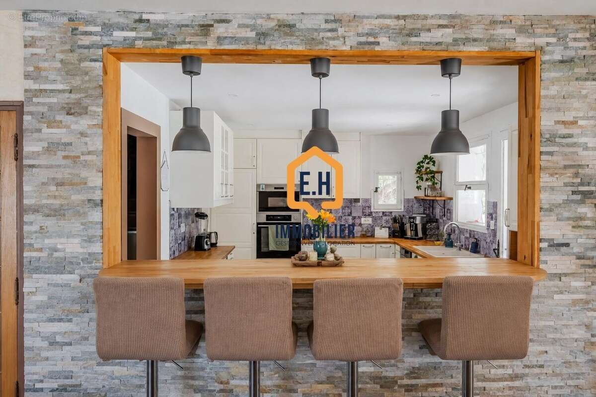 Maison à LA VALETTE-DU-VAR