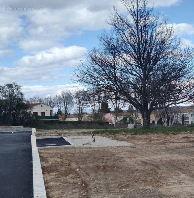 Terrain à LA BRILLANNE