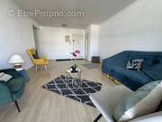 Appartement à LE MESNIL-SAINT-DENIS