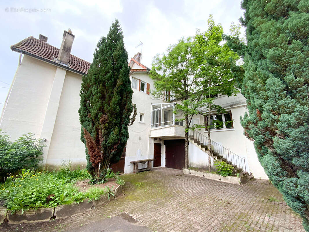 Maison à LE CREUSOT