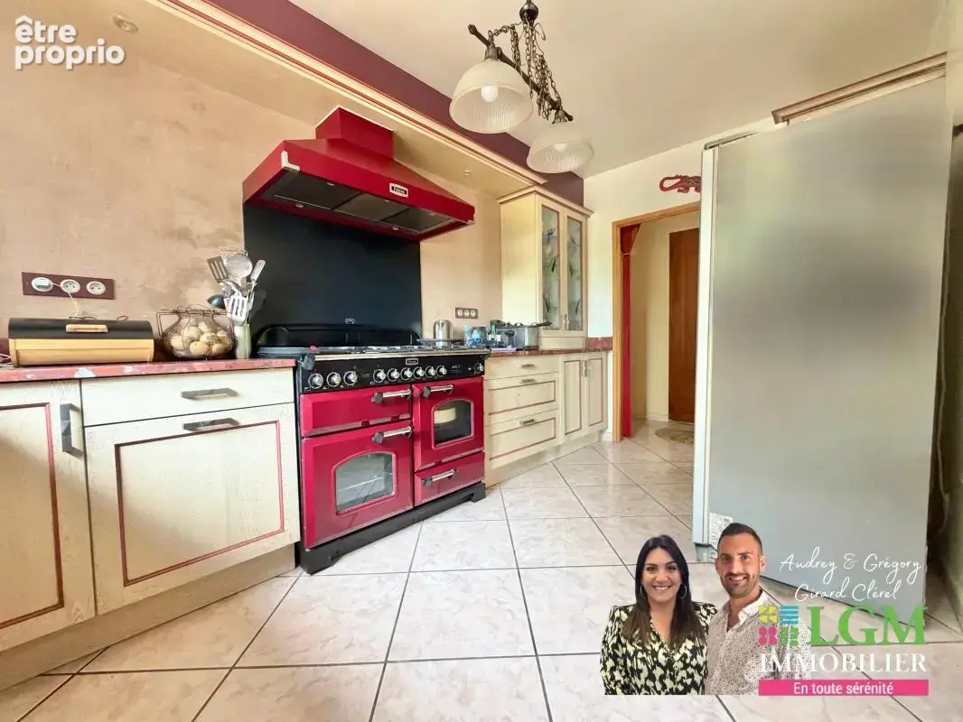 Maison de plain-pied, 4 chambres, piscine, 1000m2 de terrain, au calme, proche du centre - photo 12