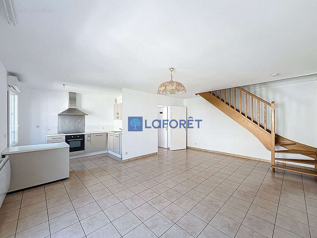 Appartement à SAINT-GERMAIN-LES-CORBEIL
