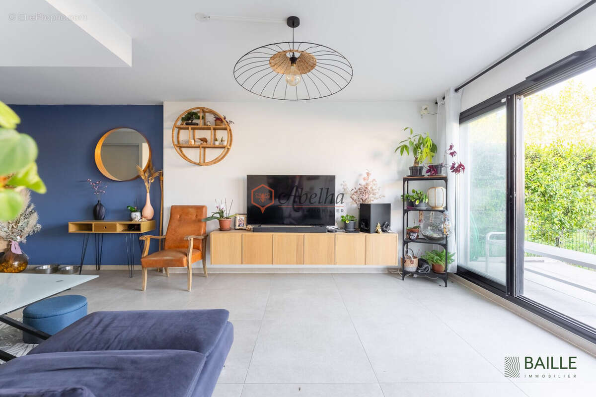 Appartement à MARSEILLE-12E