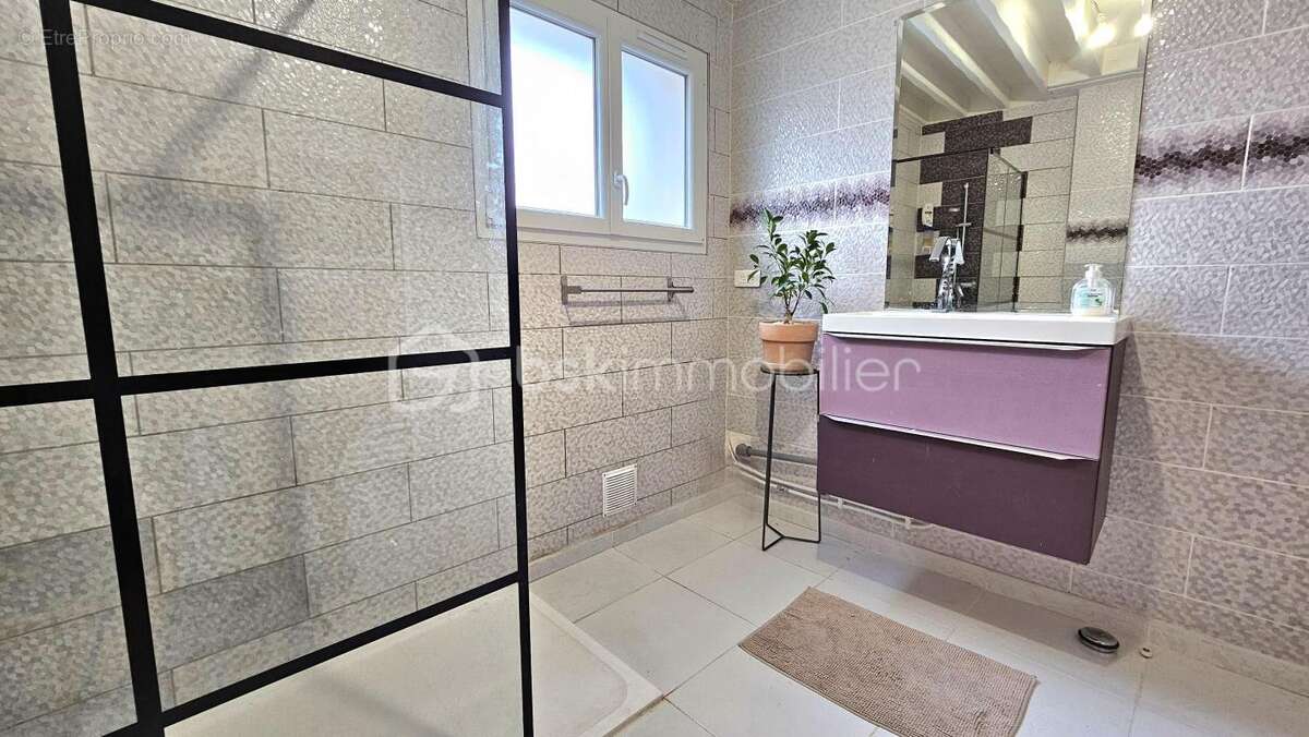 Maison à QUINCY-VOISINS