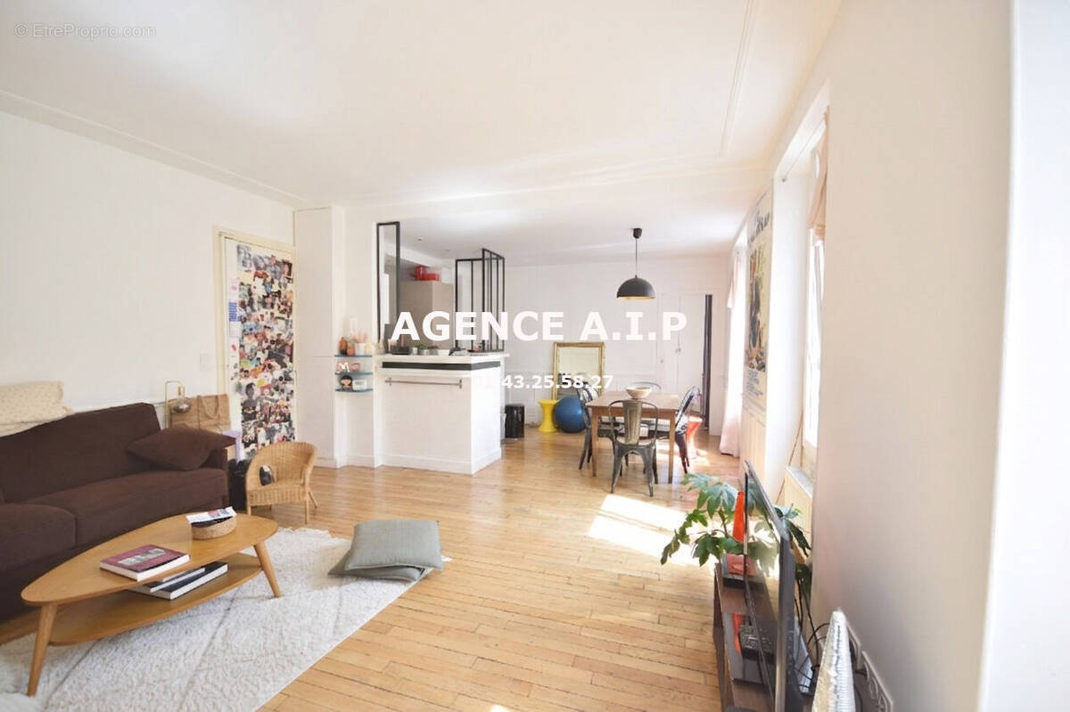 Appartement à PARIS-18E