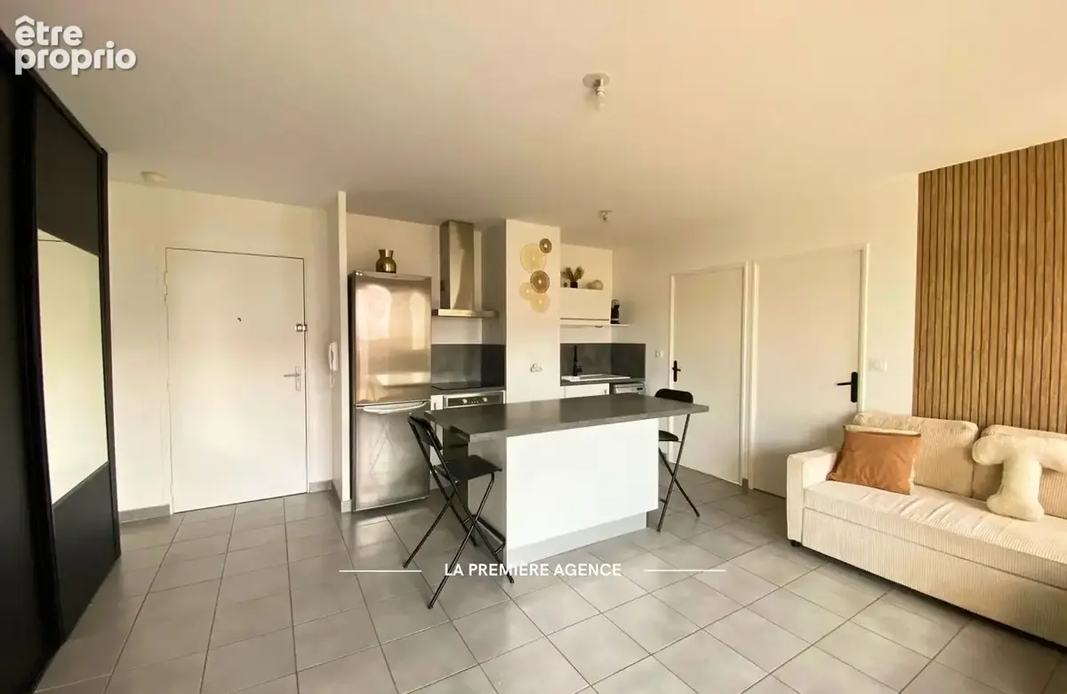 Appartement 2 pièces 41 m² à vendre à Craponne (69290) - photo 2