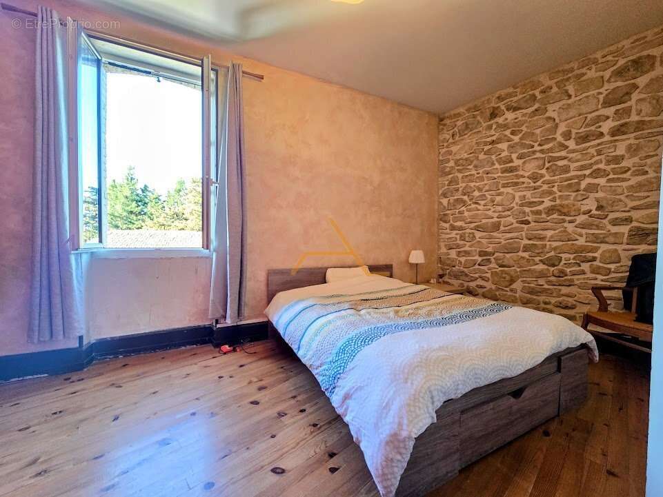 Maison à PORTES-EN-VALDAINE